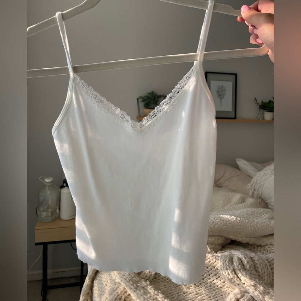 Brandy Melville lace trim tank top